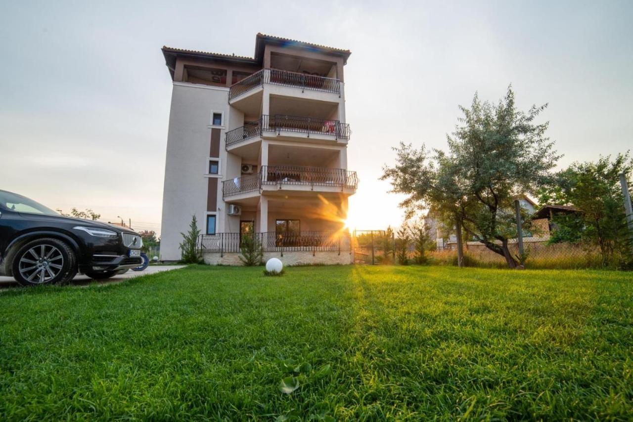 Breeze Villa Mamaia Nord Navodari Exterior photo