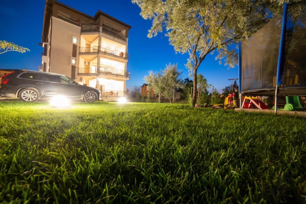 Breeze Villa Mamaia Nord Navodari Exterior photo